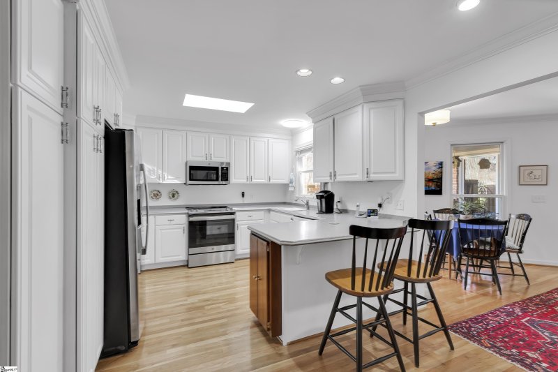 Property image 3 at 704 Quail Run, Greenville, SC 29605