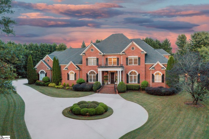 Property image 2 at 205 Sanders Place, Simpsonville, SC 29681