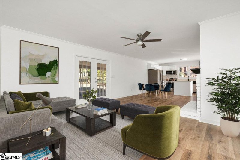 Property image 4 at 207 Azalea Court, Greenville, SC 29615