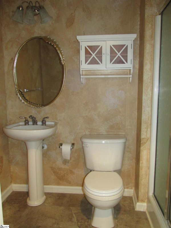 Property image 5 at 106 Pepperwood Drive, Greenville, SC 29611