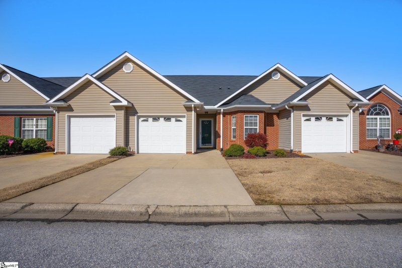 Property image 2 at 117 Rashford Way, Simpsonville, SC 29681