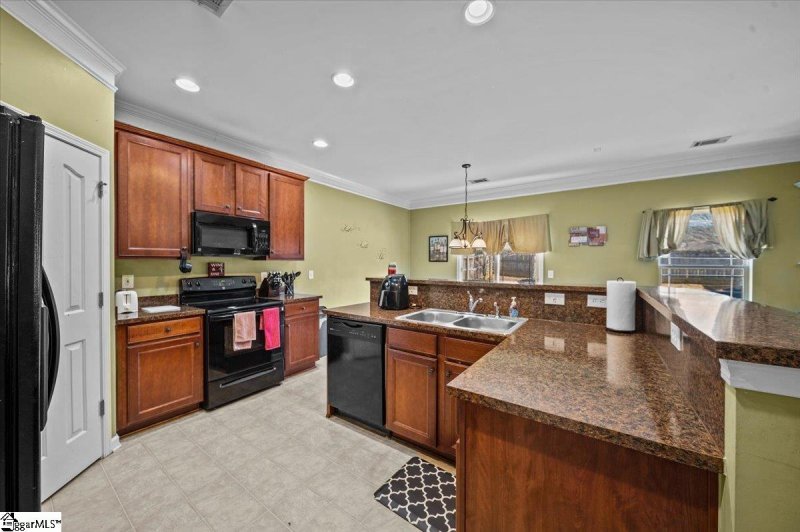 Property image 4 at 402 Norwell Lane, Greenville, SC 29605