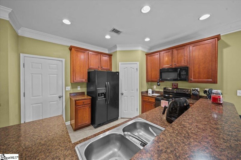 Property image 5 at 402 Norwell Lane, Greenville, SC 29605