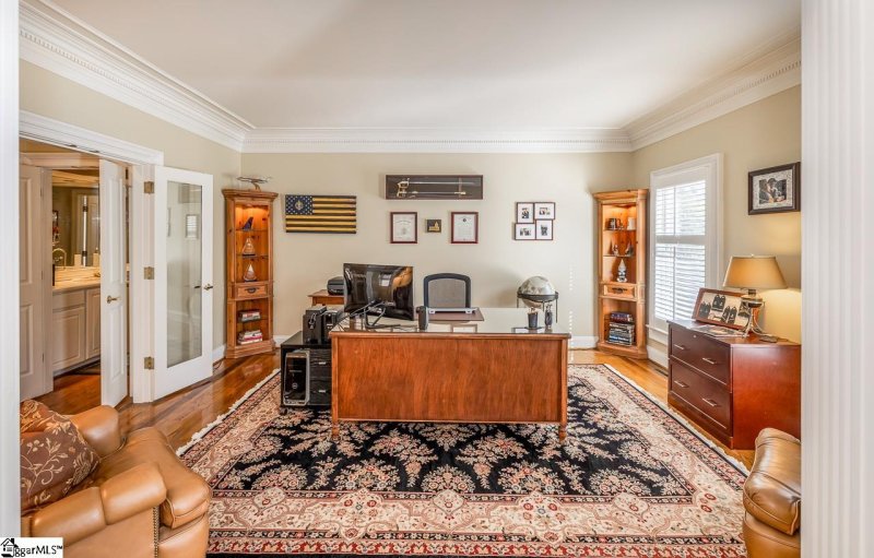 Property image 3 at 402 Scarborough Drive, Greer, SC 29650