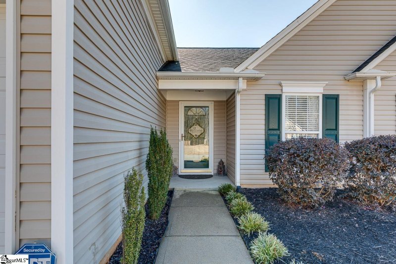 Property image 4 at 109 W Okaloosa Way, Simpsonville, SC 29680