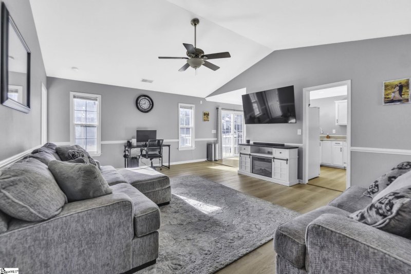 Property image 4 at 104 Ketchitan Court, Greenville, SC 29605