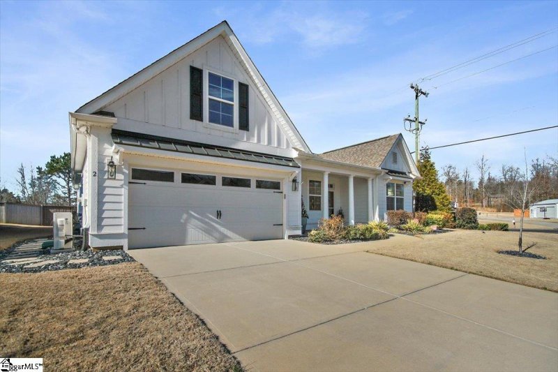 Property image 2 at 2 Bishop Lake Way, Taylors, SC 29687
