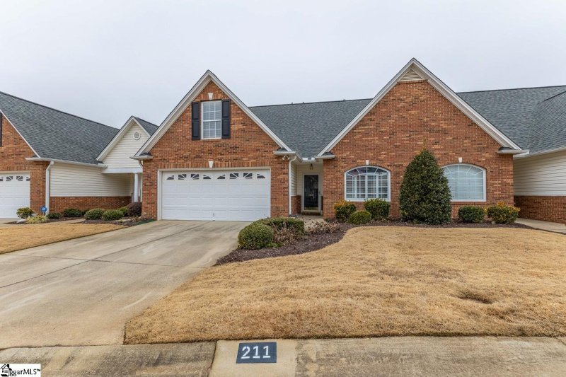 Property image 2 at 211 Booth Bay Court, Simpsonville, SC 29681