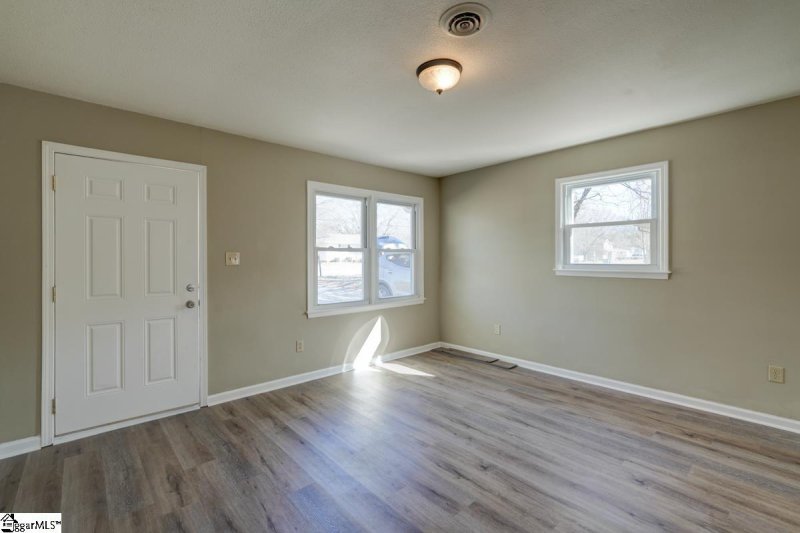 Property image 3 at 2 Windmill Drive, Wellford, SC 29388