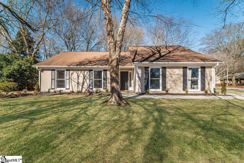 Property image 4 at 102 Burwood Drive, Simpsonville, SC 29681