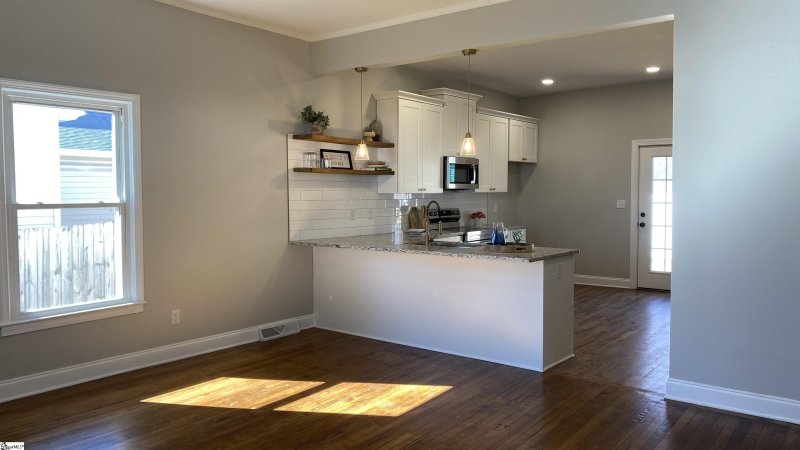 Property image 3 at 79 Wallace Street, Greenville, SC 29605