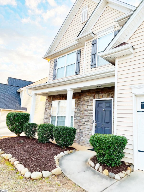 Property image 3 at 21 Shale Court, Greenville, SC 29607