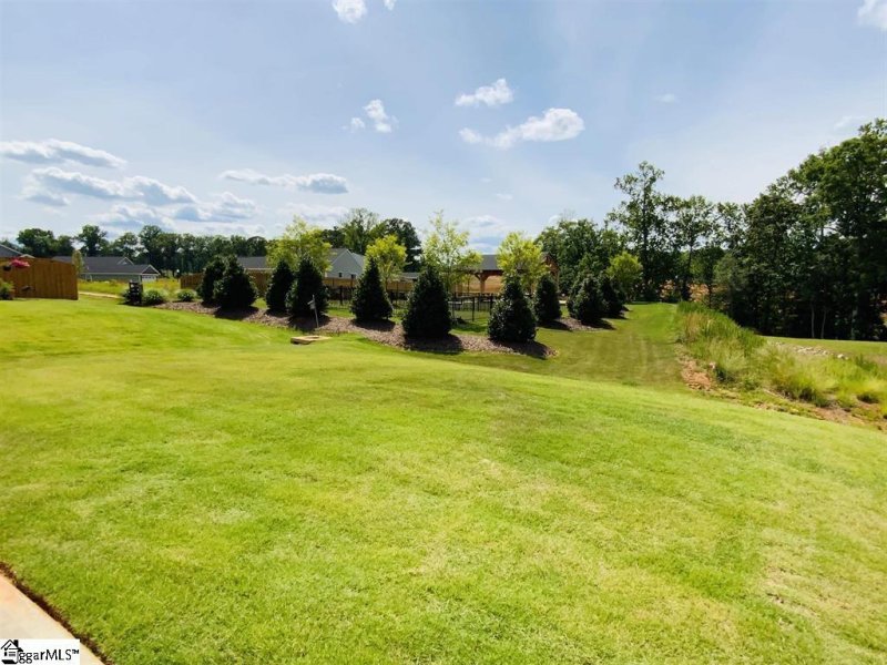 Property image 3 at 102 Bending Branch Road, Greenville, SC 29605