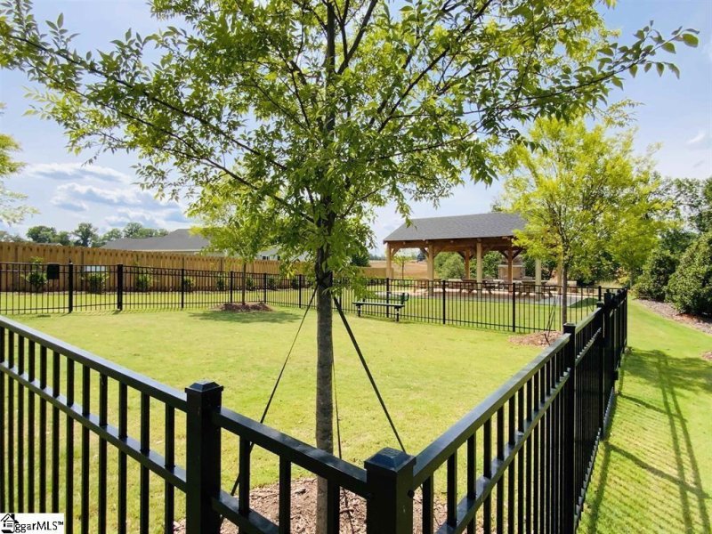 Property image 4 at 102 Bending Branch Road, Greenville, SC 29605