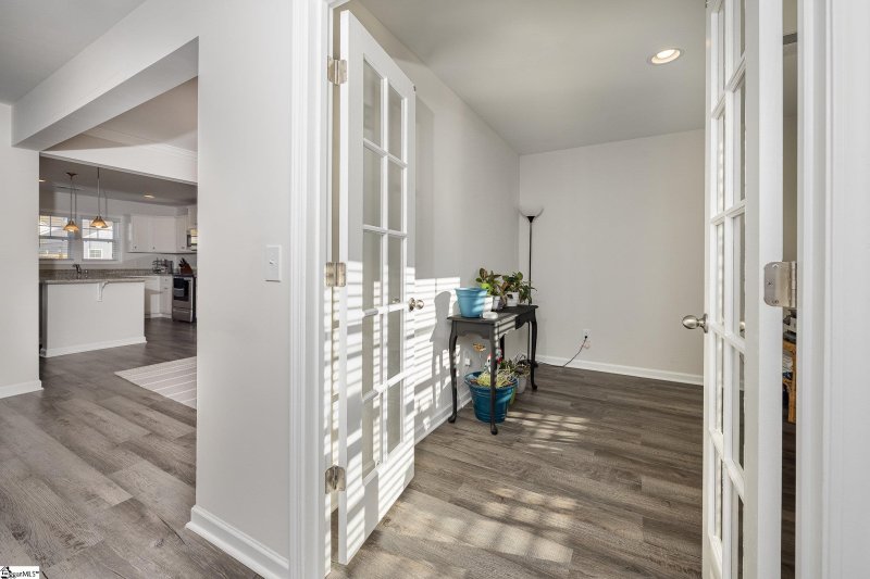 Property image 5 at 425 Icebow Road, Fountain Inn, SC 29644