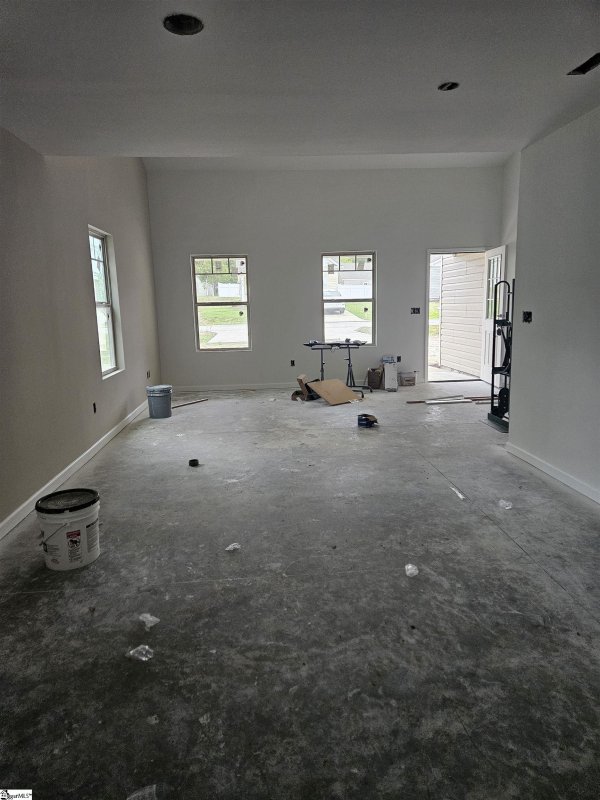 Property image 3 at 315 Dillon Drive, Clinton, SC 29325