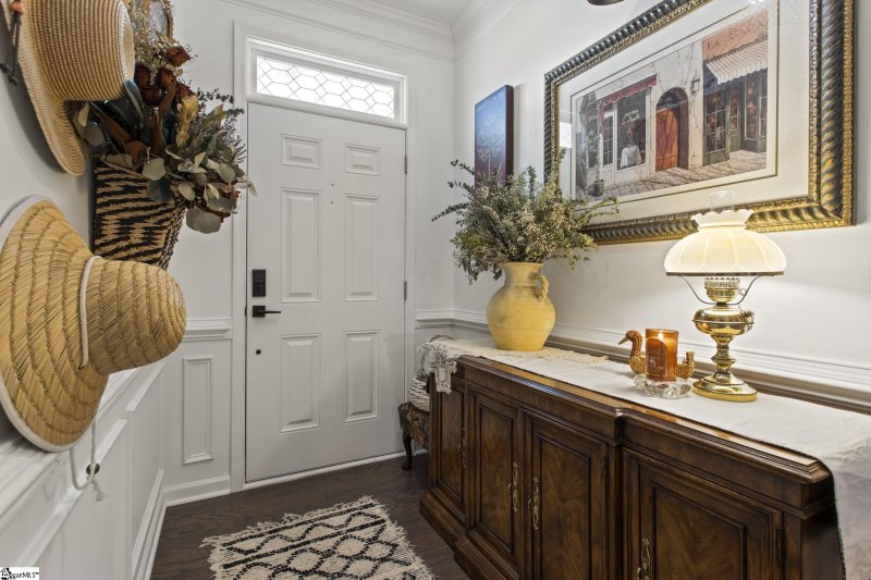 Property image 2 at 704 Daisy Hill Lane, Simpsonville, SC 29682