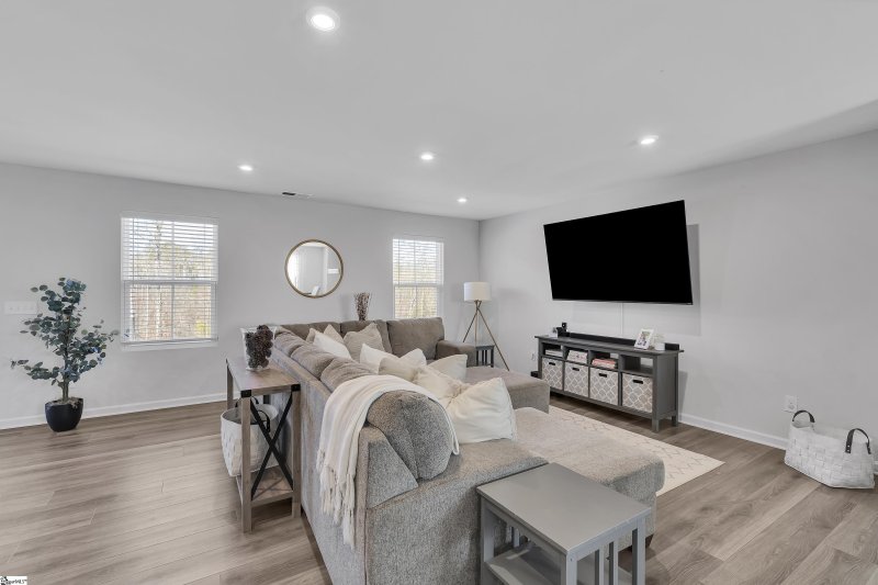 Property image 3 at 325 Kings Grant Court, Seneca, SC 29678