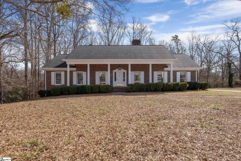 Property image 2 at 9 Eastcliffe Way, Greenville, SC 29611