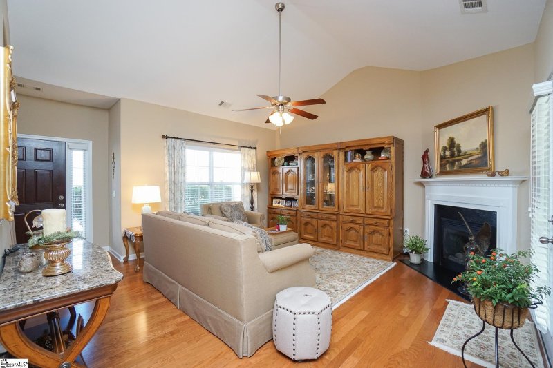 Property image 3 at 101 Champions Pointe, Greenville, SC 29609