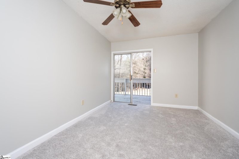 Property image 4 at 110 Royal Court, Greenville, SC 29611