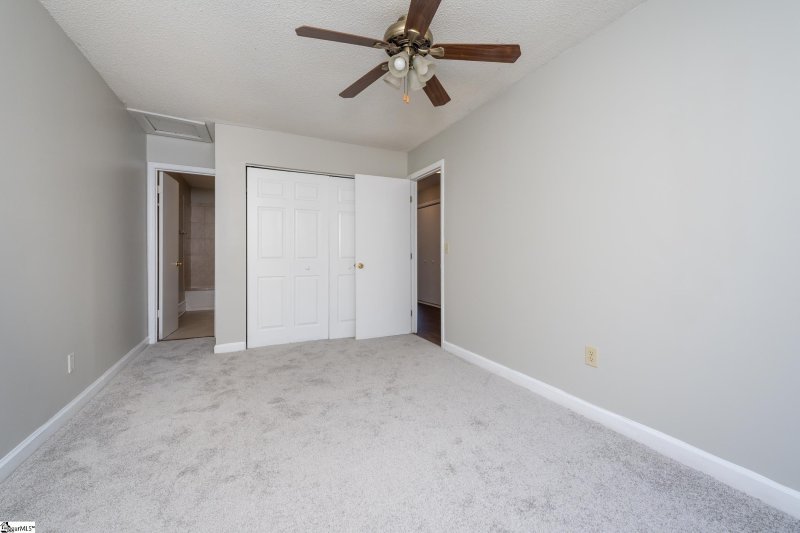 Property image 5 at 110 Royal Court, Greenville, SC 29611