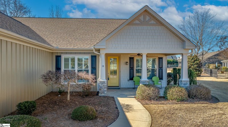 Property image 2 at 10 Edgeridge Court, Simpsonville, SC 29680