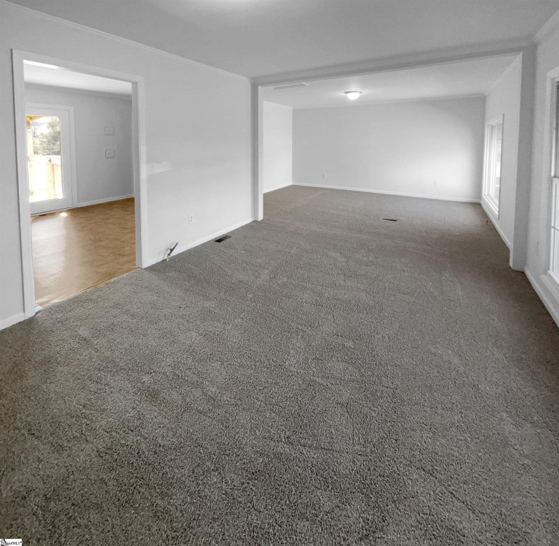 Property image 3 at 501 Georgia Street, Fountain Inn, SC 29644