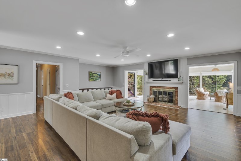 Property image 5 at 216 Winfield Drive, Spartanburg, SC 29307