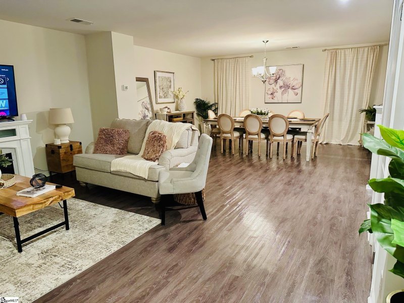 Property image 4 at 710 Braeswood Street, Greenville, SC 29617