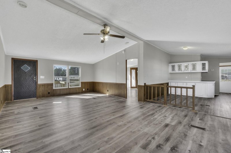 Property image 3 at 1 Natick Drive, Piedmont, SC 29673