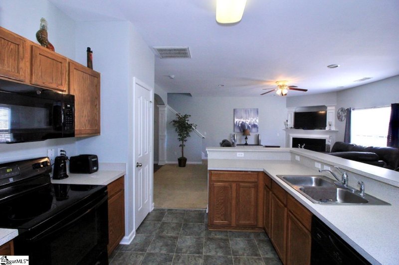 Property image 5 at 4 Sweet Shade Way, Greenville, SC 29605