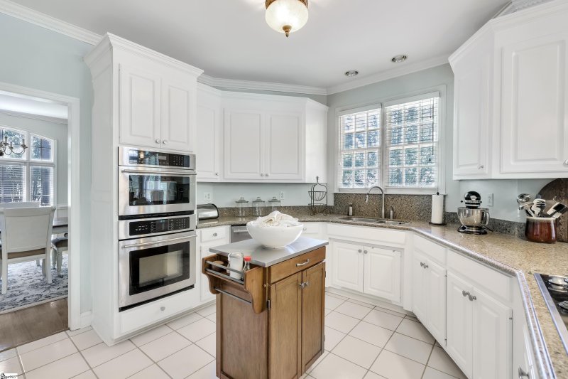 Property image 4 at 200 English Oak Court, Spartanburg, SC 29306