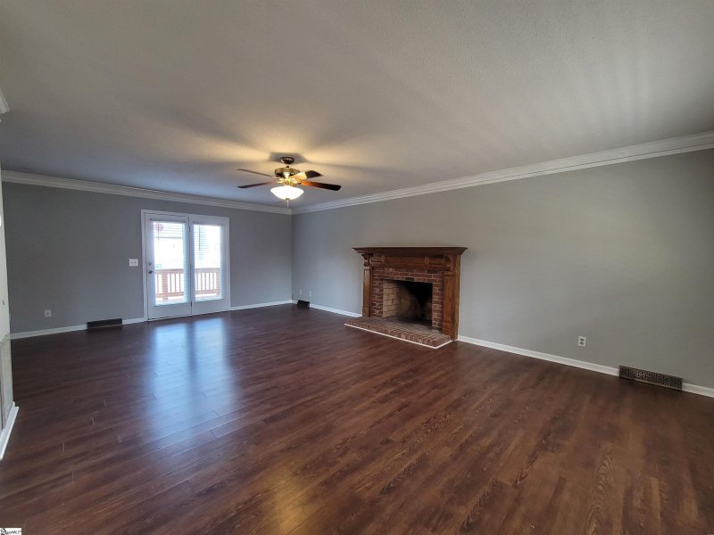 Property image 3 at 617 Oak Pointe Court, Greenville, SC 29615