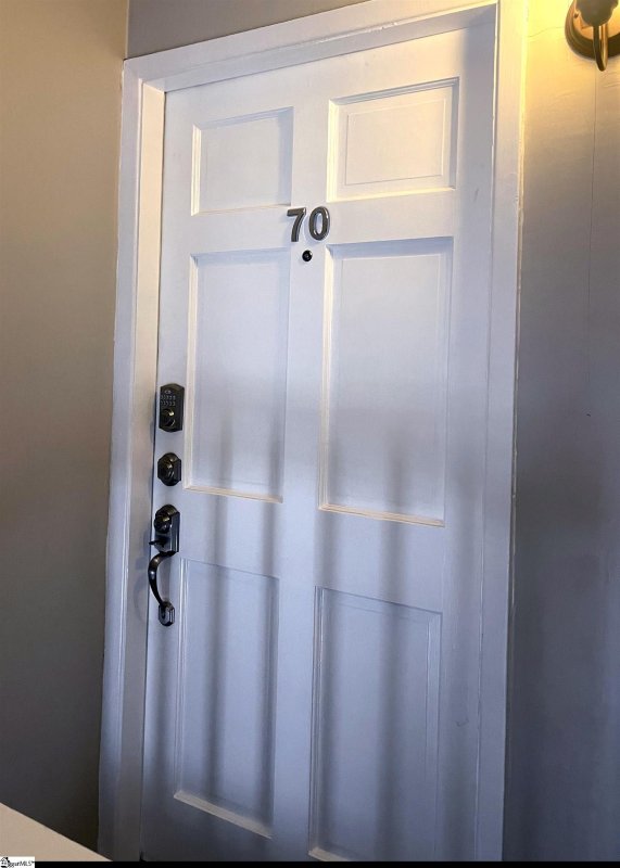 Property image 3 at 925 Cleveland Street, Greenville, SC 29601