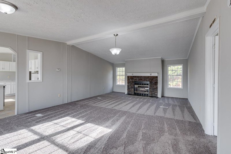 Property image 2 at 6 Hydro Court, Greenville, SC 29611