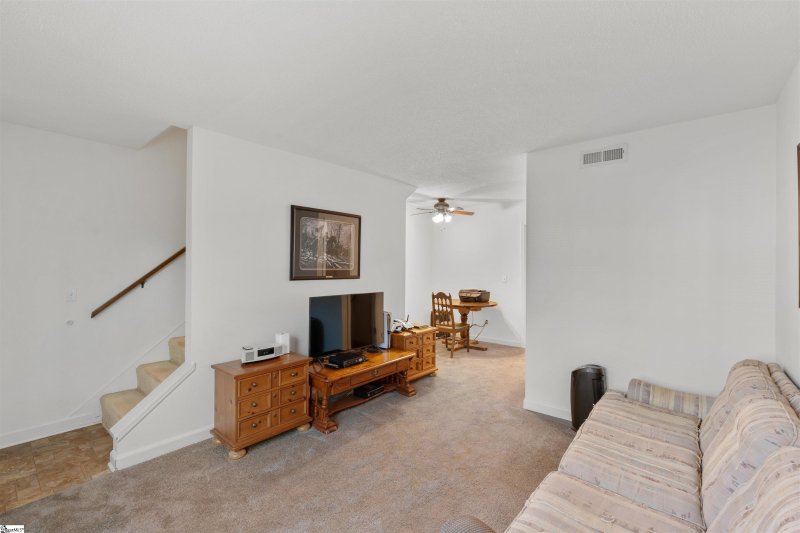 Property image 3 at 501 Edwards Road, Greenville, SC 29615