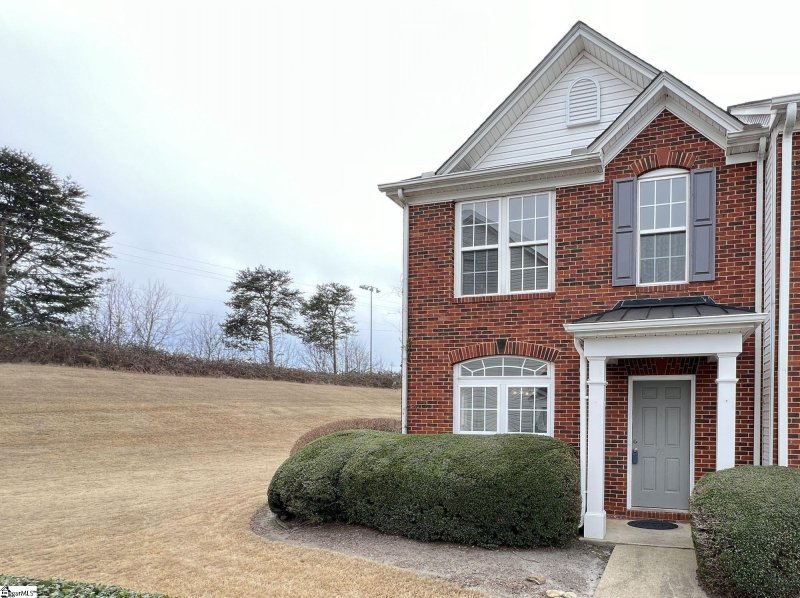 70 Spring Crossing Circle