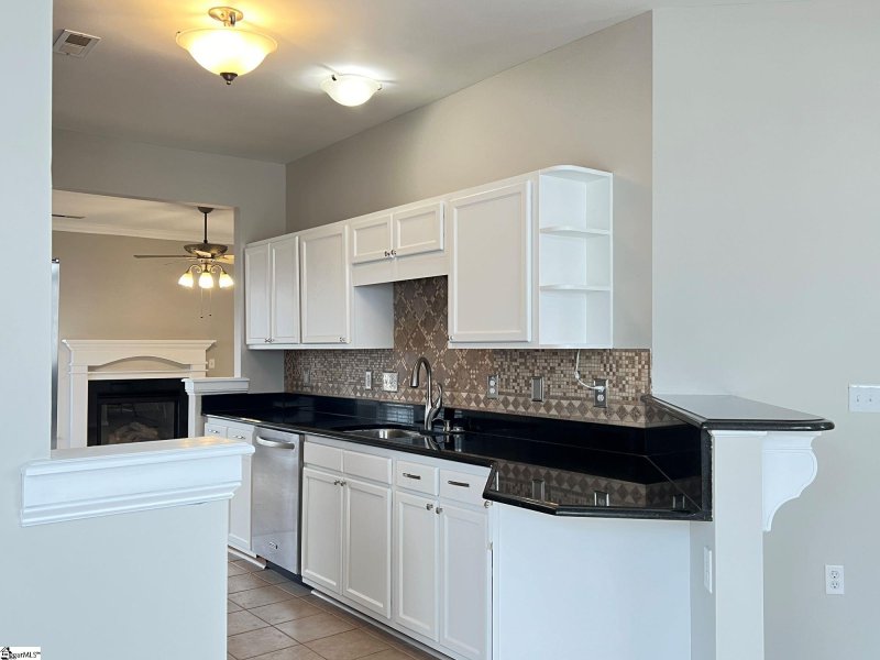 Property image 5 at 70 Spring Crossing Circle, Greer, SC 29650