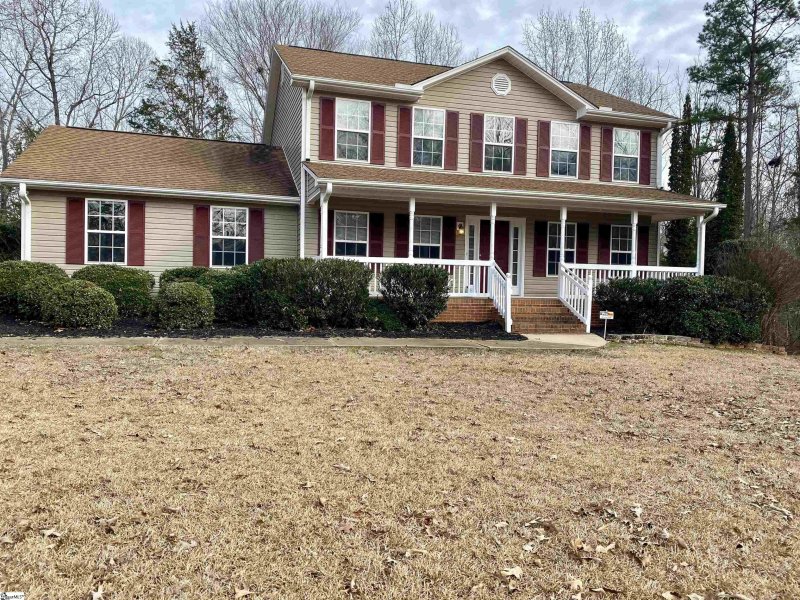 Property image 2 at 107 Indian Ridge Drive, Laurens, SC 29360