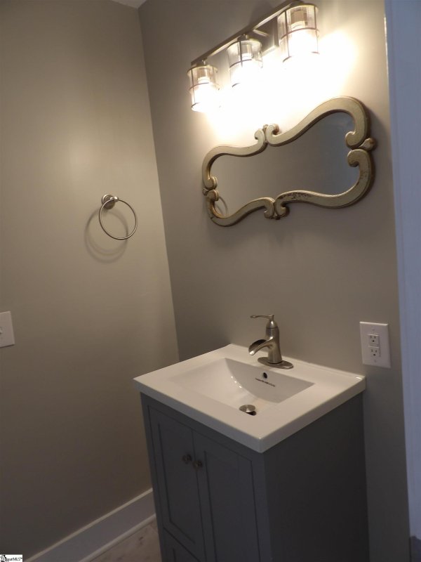 Property image 2 at 20 MEREDITH Lane, Greenville, SC 29607