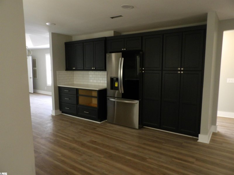 Property image 3 at 20 MEREDITH Lane, Greenville, SC 29607