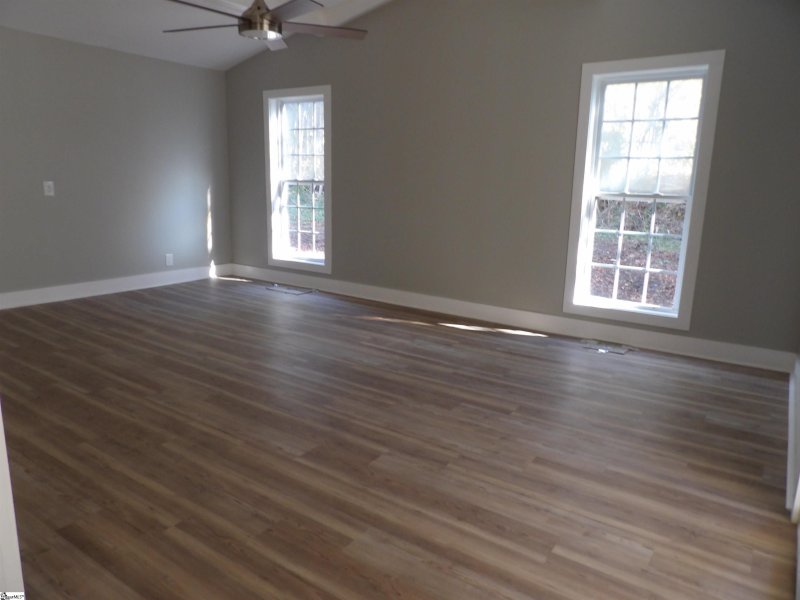 Property image 5 at 20 MEREDITH Lane, Greenville, SC 29607