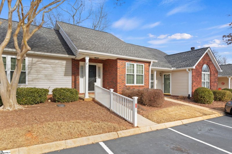 Property image 3 at 35 Bailess Court, Greer, SC 29650