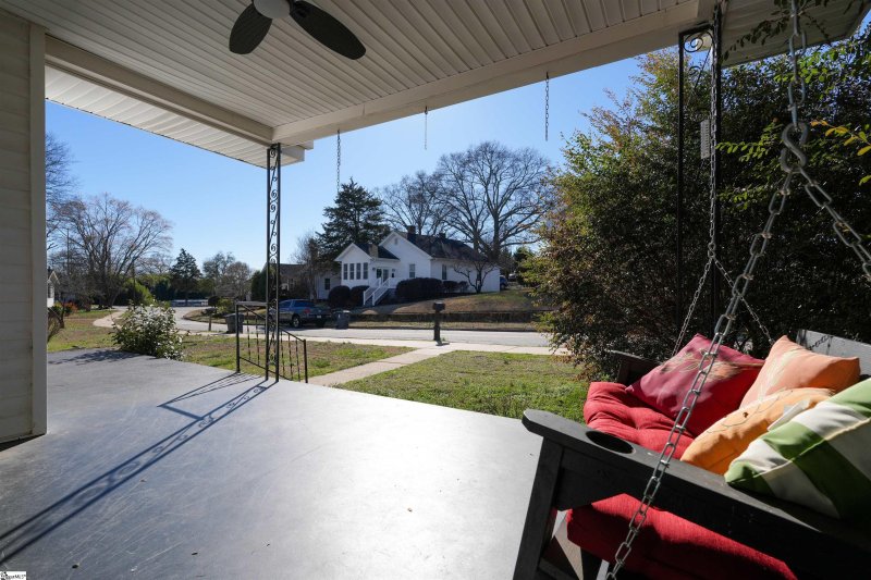 Property image 5 at 22 Crescent Street, Lyman, SC 29365