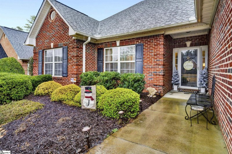 Property image 4 at 220 N Hamlet Court, Moore, SC 29369