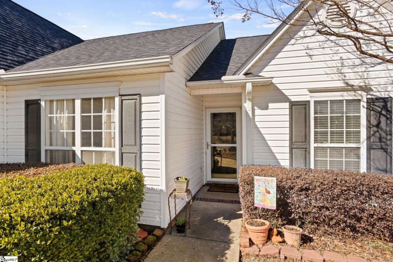 Property image 3 at 215 Crestwood Court, Easley, SC 29642