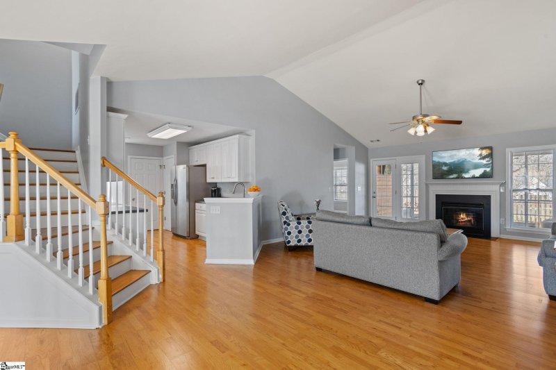 Property image 4 at 215 Crestwood Court, Easley, SC 29642