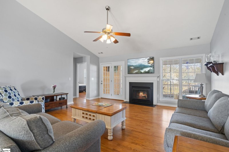 Property image 5 at 215 Crestwood Court, Easley, SC 29642