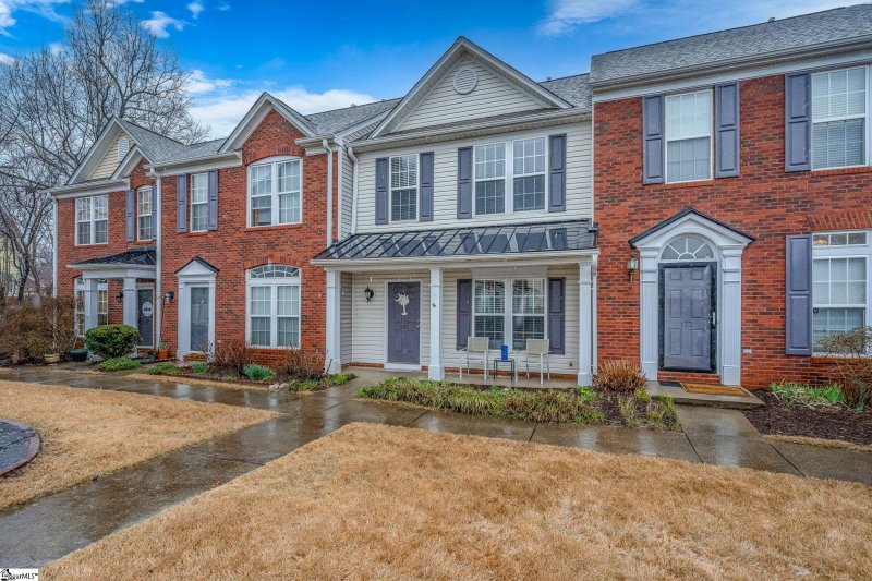 Property image 3 at 174 Spring Crossing Circle, Greer, SC 29650